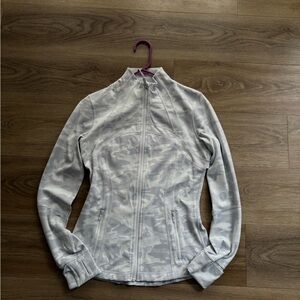 Lululemon Define Jacket Nulu • Size 8 •